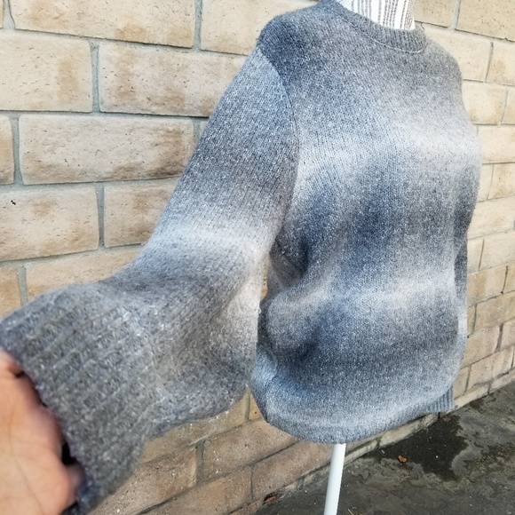 Who What Wear Gray Ombre Sweater Crewneck Size XS - Picture 3 of 9